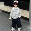 Conjunto de Sudadera de Otoño para Niños 2026 Nuevo Elegante Ropa de Bebé para Niños Pequeños Conjunto Casual de Dos Piezas a la Moda para Niños