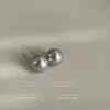 Aretes de Perlas Grises de Vidrio de Alta Calidad, Aretes de Perlas de Diseño Nicho de Lujo Ligero, Aretes de Alta Gama para Ir a la Moda