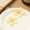 Novo tecido fresco de margarida simulação flor de cinco pétalas diy adereço de cabeça feito à mão acessórios de cabelo sapatos e chapéus flores decorativas
