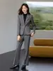 Conjunto de Dos Piezas para Mujer: Chaqueta y Pantalones Traje Profesional Casual Otoño e Invierno Nuevo Estilo Adelgazante para el Trabajo