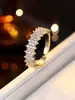 1 Anillo Clásico Brillante Romántico de Moda, un Regalo Brillante de San Valentín para Tu Novia