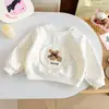 Moletom Infantil com Bolinhas Desenho 2026 Outono Nova Chegada Menina Estilo Coreano Bordado Ursinho Fofo Blusa Casual Tendência