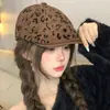 Gorra de Béisbol con Estampado de Leopardo en Gamuza Japonesa para Mujer, Estilo Chica Picante para Cara Pequeña, Gorra de Béisbol de Tendencia Callejera, Gorra de Newsboy