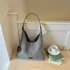 Bolsa de Ombro Trançada Tendência e Fashion, Bolsa Tote Retrô de Grande Capacidade, Cor Sólida, Estilo Único Relaxado, Bolsa de Braço Leve
