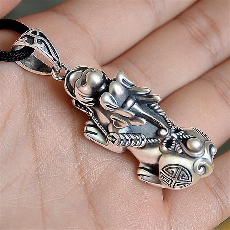 12786972174_1255606688