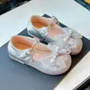Zapatos de Cuero para Niñas 2026 Otoño Nuevos Estilo Chino Bordados Zapatos de Princesa para Niñas Pequeñas de Moda Versátiles Zapatos Casuales para Niños