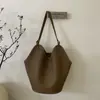 Bolsa Tote de Nicho Bolsa de Ombro para Mulheres 2025 Inverno Nova Tendência Estilo Coreano Casual Simples Bolsa Tote para o Dia a Dia