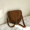 Bolsa com franjas, marrom, estilo cowboy western vintage, design étnico de nicho, bolsa transversal boêmia, bolsa de ombro moderna para mulheres