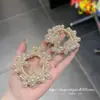 Simple y Elegante Nuevo Estilo Goma para el Cabello con Perlas Blancas para la Parte Trasera de la Cabeza, Alta Elasticidad y Duradero Accesorio para el Cabello