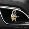 Silla mecedora de dibujos animados creativa, gatito con guitarra, cachorro, colgante plano acrílico transfronterizo para interior de coche, clip para ventilación de aire del coche