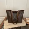 Conjunto de Bolsas Tote Europeias e Americanas de Grande Capacidade Duas Peças com Bolsa Transversal Estampada, Bolsa de Mão Grande Tendência para Venda por Atacado