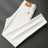 Calça Jeans Branca de Alta Qualidade Italiana Três Provas para Homens, Corte Slim, Elástica, Calça Afunilada, Inverno 2026, Forrada com Lã e Espessada