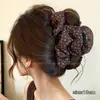 Pinza Grande de Satén de Alta Gama para Mujer 2026 Nuevo Lujo Plegada para la Parte Posterior de la Cabeza Pinza de Tiburón Accesorio para el Cabello Pasador