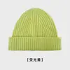 Gorro de Lana Rojo Nuevo Año 2024 para Mujer, Cálido y Grueso de Punto para Otoño e Invierno, Adelgazante de Rostro, Protección para los Oídos