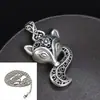 TikTok Suministro en Vivo de Mano Rápida Colgante de Plata de Ley Colgante de Zorro Plateado para Mujer Retro Lindo Hueco Étnico Buena Suerte