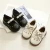 Sapatos de Couro para Meninas 2026 Primavera e Outono Novos Sapatos Infantis Sola Macia Antiderrapante Sapatos de Princesa para Menininhas Sapatos de Bebê Mocassins
