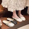 Sandalias planas de nuevo estilo, zapatos tipo mula, sandalias cerradas sin cordones inspiradas en Chanel para mujer, perla 2026