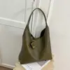Bolsa feminina de nicho de alta qualidade, nova bolsa de ombro tecida da moda para o verão de 2026, bolsa tote de grande capacidade para o dia a dia