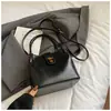 Bolsa Pequena Casual Retrô para Mulheres 2025 Outono Nova Tendência Bolsa de Mão para Passeio Popular Bolsa de Ombro Único Transversal Bolsa de Balde