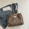 Bolsa Feminina de Lona Moda Casual 2025 Novo Estilo Coreano Bolsa Tiracolo Grande Capacidade Personalizada de Mão/Ombro Bolsa Tote