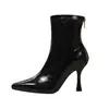 Botines de punta fina con tacón de aguja para mujer, negros, brillantes, elásticos, con cremallera trasera, de moda, estilo europeo y americano, disponibles para dropshipping