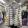 [con Chal] Sudadera Fina de Manga Larga y Cuello Redondo Talla Extra Grande 150 kg para Mujer, Primavera y Otoño, Corte Holgado, Top Rayado que Reduce la Edad para Mujeres de Tallas Grandes