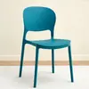 Silla de comedor redonda de plástico creativa para uso doméstico, silla famosa en internet de estilo nórdico, silla de ocio simple moderna para adultos, más una silla de goma gruesa para invitados