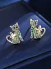 Brincos Exquisitos de Cobre em Formato de Gato com Zircônia para Mulheres, Brincos Modernos de Luxo Leve com Design de Nicho e Toque de Alto Padrão, Novos