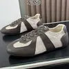 Versión de Piel de Vaca Marrón Maillard Zapatos de Entrenamiento Alemanes Estilo Retro Old Money para Mujer Zapatos Deportivos Casuales con Cordones Zapatos Individuales