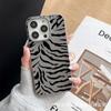 Capa de Couro Tigre Branco Markle para Celular iPhone15pro Max Capa de Celular Apple 16 Novo 14/13 Capa Protetora 12