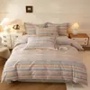 Juego de Cuatro Piezas de Algodón 100% Puro Clase A Espesado Cepillado Otoño e Invierno Juego de Cama Venta al por Mayor desde Fabricante Transfronterizo
