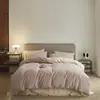 Juego de ropa de cama de cuatro piezas de color sólido de alta gama, liso, cerámico, ligeramente cepillado, algodón puro, funda de edredón de algodón de fibra larga, juego de tres piezas