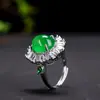 Set de Jadeíta: Collar con Colgante de Jadeíta Tipo Hielo, Pendientes, Anillo, Pulsera, Lujoso Juego de Cuatro Piezas de Jadeíta Verde Incrustada con Pendientes