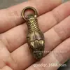 Colgante de Serpiente de Resorte Retro de Latón Cobra de Boca Abierta de Cobre Gancho para Ropa Llavero Pequeño para Motocicleta Accesorios