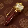 Adornos de mano de estilo étnico chino con herrajes metálicos y componentes de madera, fabricante de artesanías decorativas para souvenirs turísticos