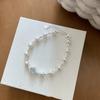 Pulseira Versátil Doce e Elegante para Mulheres em Azul Claro, Pulseira com Design de Nicho Estilo Ins, Tendência de Joias Exquisitas de Luxo Leve