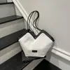 Bolsa Tote de Ombro Grande Capacidade Elegante Versátil Moda Outono 2026 de Nicho de Alto Padrão para o Dia a Dia