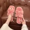 Chinelos peludos de sola reta femininos para uso externo, novidade outono e inverno de 2026 estilo coreano, chinelos confortáveis e quentes, sapatos femininos de algodão slip-on