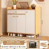 Armário de Sapatos de Luxo Leve Italiano para Entrada Armário de Armazenamento Multicamadas Armário de Armazenamento Simples para Corredor Sapateira Pequena para Apartamento Montada na Parede
