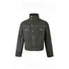 Chaqueta clásica de mezclilla cruda con cuello inclinado y tapeta rígida, unisex, otoño e invierno, con una silueta distintiva y diseño corto y ancho