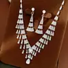 Aretes y Collar de Zirconia Aguja de Plata con Forma de Gota de Agua, Cadena para Clavícula de Lujo Ligero Nicho, Conjunto de Joyería de Moda Exquisita Personalizada Estilo Palacio