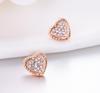 Zhen Rong desea los mejores pendientes nuevos con forma de amor de venta en Europa y América, chapados en oro rosa de 18 quilates, llenos de diamantes.