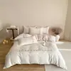 Juego de cuatro piezas de ropa de cama de gasa de doble capa 100% algodón con bonito bordado de oso de dibujos animados, hipoalergénico y transpirable, adecuado para camas individuales