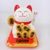 Gato de la Suerte Decora el Pastel de Año Nuevo Abre Bola Roja Dorada Día de Año Nuevo