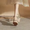 Jin Gang MJ90203 Estilo Nacional Chinês Tecelagem de Palha Corda de Cânhamo Solado Grosso Tiras com Fivela no Tornozelo Sapatos Femininos de Salto Aumentador para Pessoas Baixas