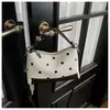 Exquisita Muy Popular Bolso de Lunares de Nicho para Mujer Nuevo Estilo 2026 Moda Versátil Bolso Cruzado Otoño/Invierno Bolso de Mano Tipo Almohada