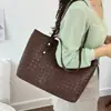 Bolsa Transfronteriza de Gran Capacidad para Mujer 2026 Nueva Moda Tejida Versátil de Hombro para Viajes Cotidianos Bolso Tote Casual Elegante