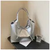 Bolsa Feminina de Couro PU com Laço Novo Estilo Coreano Bolsa de Ombro Simples para o Dia a Dia Bolsa Tote de Grande Capacidade para o Ombro Feminino