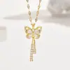 [Acero de Titanio] Borla Mariposa Lujo Ligero Moda Simple Hueco Exquisito Collar Cadena para Clavícula Todo Fósforo Colgante para Mujer
