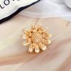 Nuevo Broche Retro Chanel Girasol Relieve Estéreo Oro Niebla Francés Pin Plata 925 Aretes Aretes Mujeres
